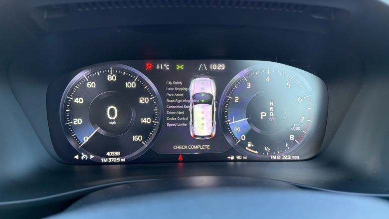 Volvo Xc40 2.0 T4 Inscription 5dr AWD Geartronic Petrol Estate